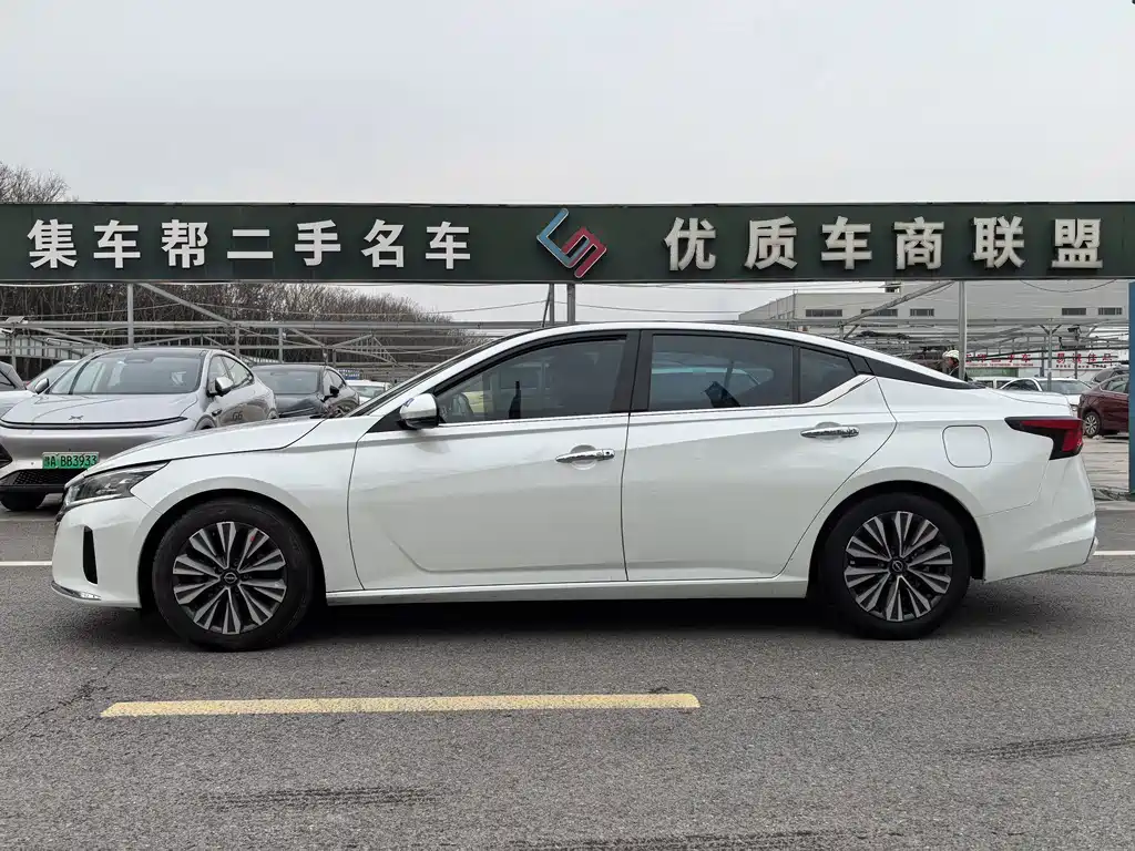 Nissan Teana — миниатюра 3