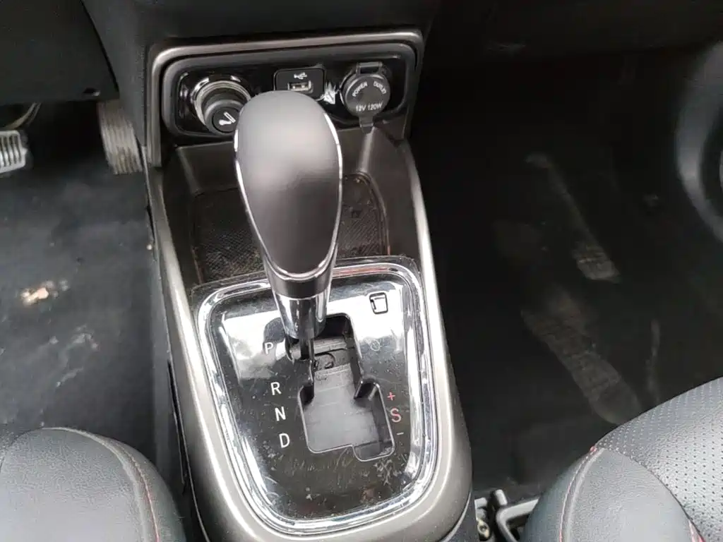 Changan CS15 — миниатюра 14