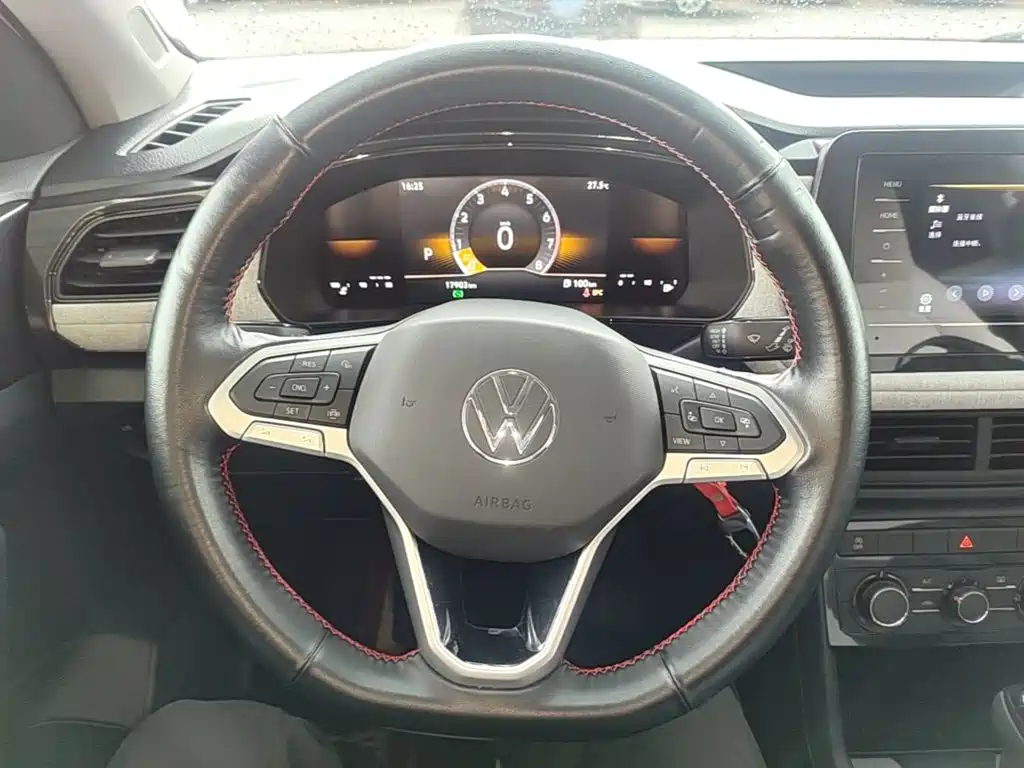 Volkswagen Tharu