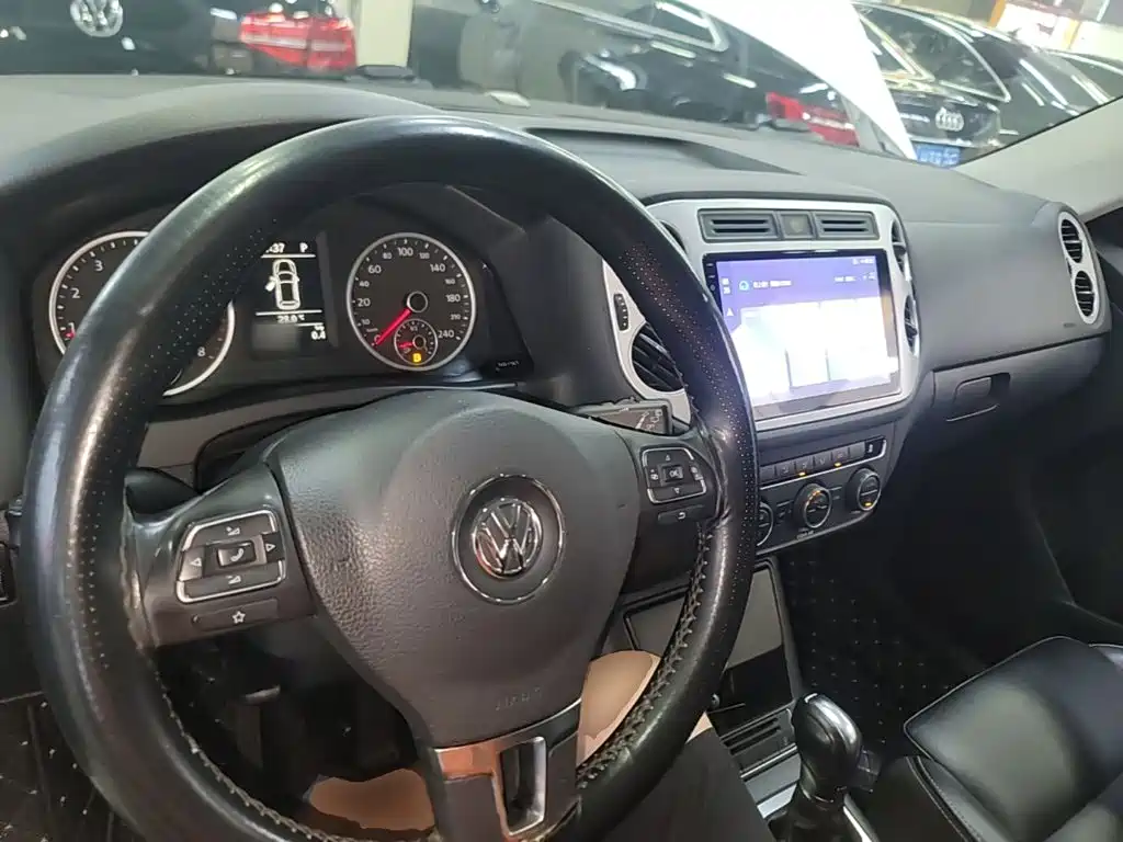 Volkswagen Tiguan — миниатюра 10