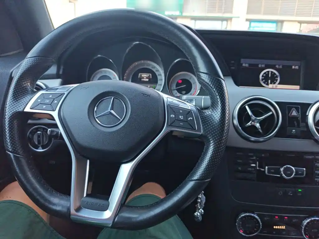 Mercedes-Benz GLK-Class — миниатюра 10