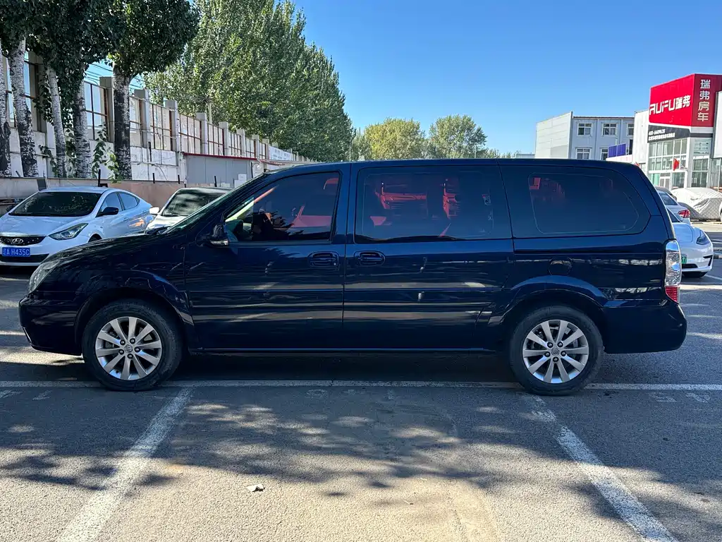 Buick GL8 — миниатюра 6