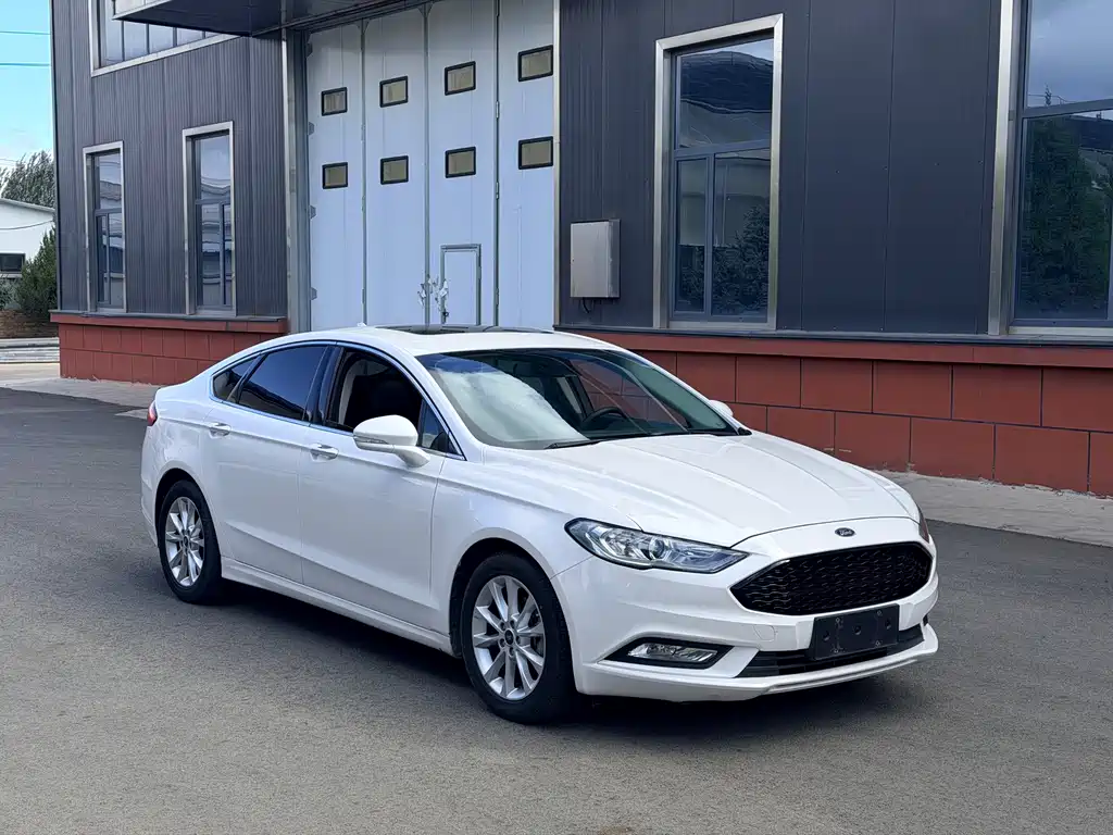 Ford Mondeo — миниатюра 7