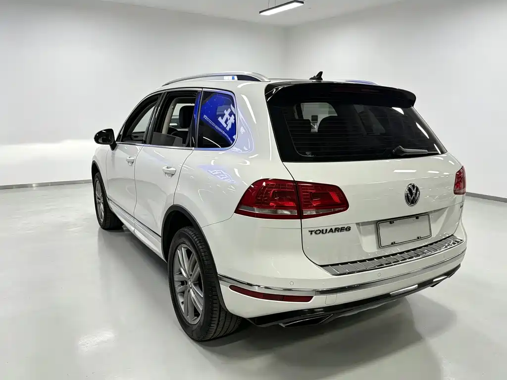 Volkswagen Touareg — миниатюра 3