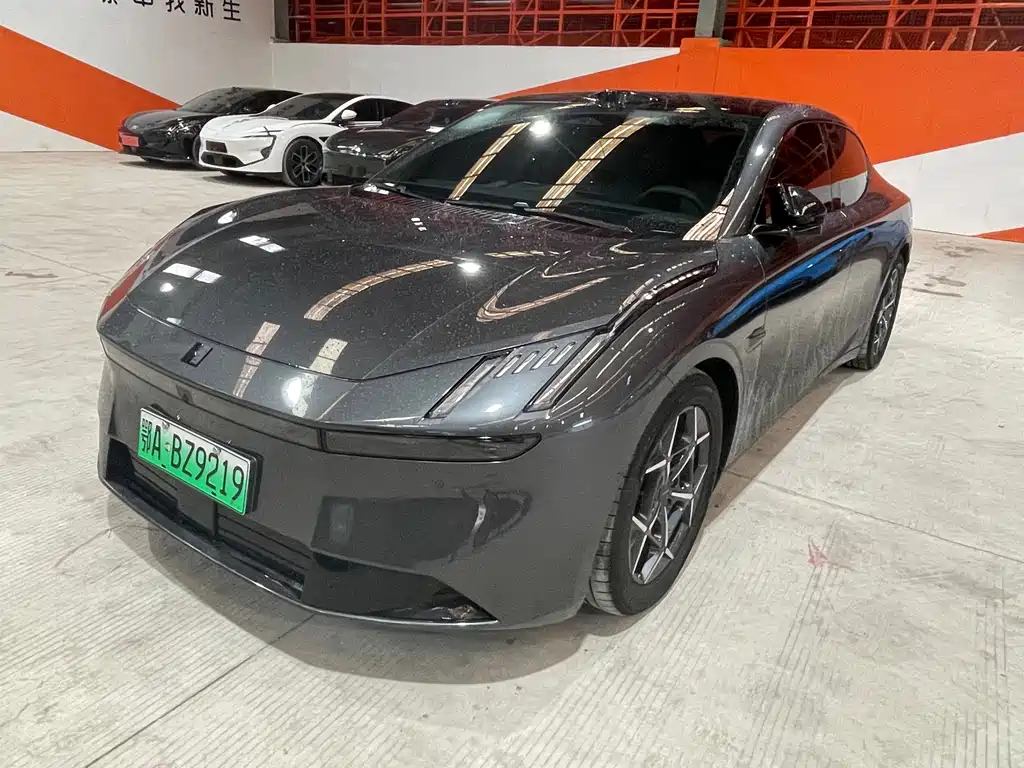 2024 Lynk & Co Z10 - zdjęcie 1 z 9