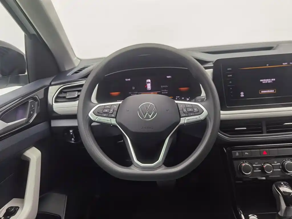 Volkswagen Tharu — миниатюра 11