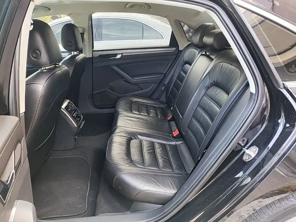 Volkswagen Passat — миниатюра 17