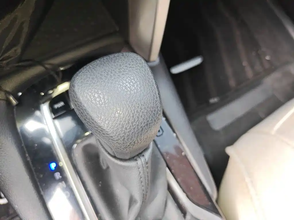 Toyota Corolla Cross — миниатюра 10
