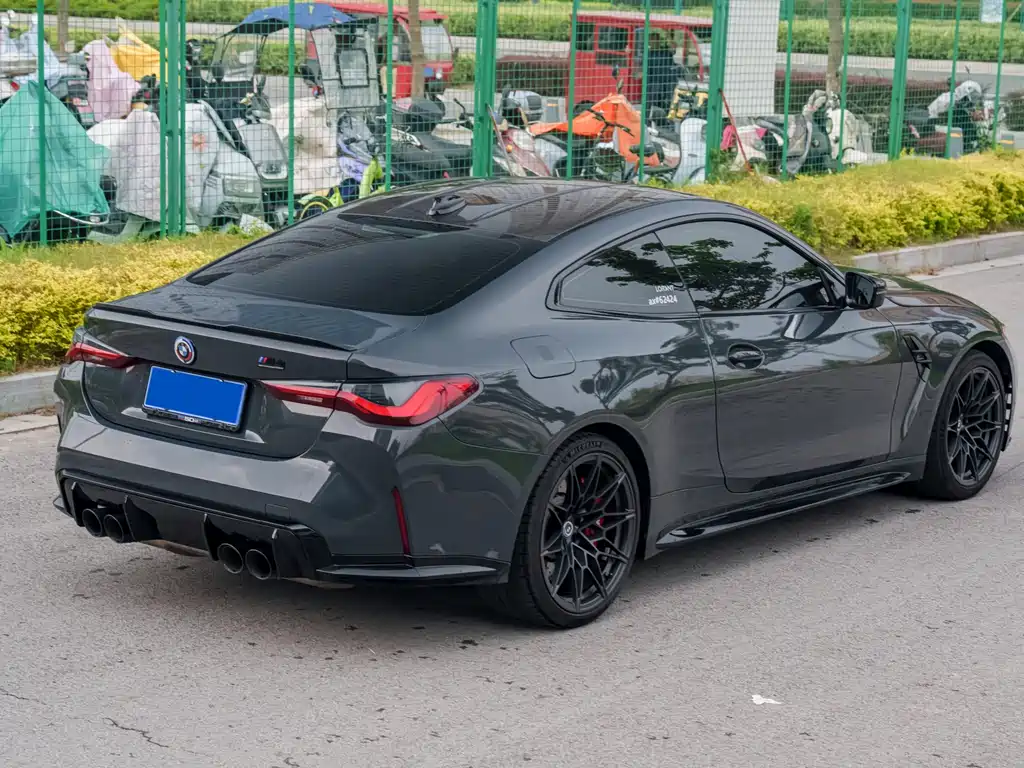 BMW M4 2022 M4 M xDrive M 50