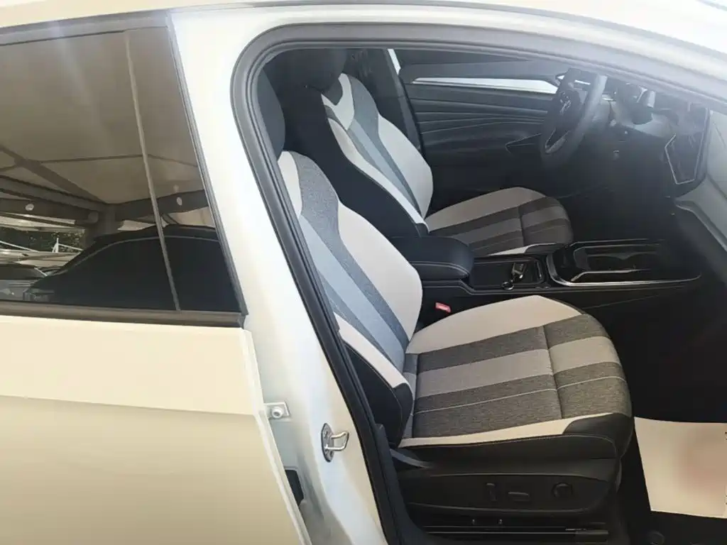Volkswagen ID.4 Crozz — миниатюра 25