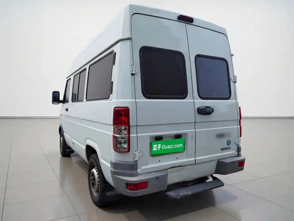 IVECO Daily — миниатюра 4