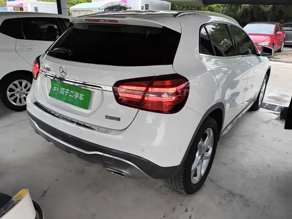 Mercedes-Benz GLA — миниатюра 7