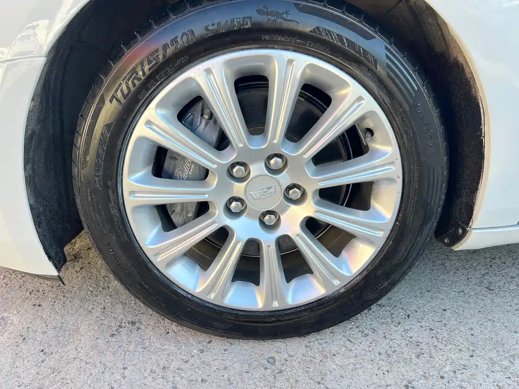 Cadillac XTS — миниатюра 4