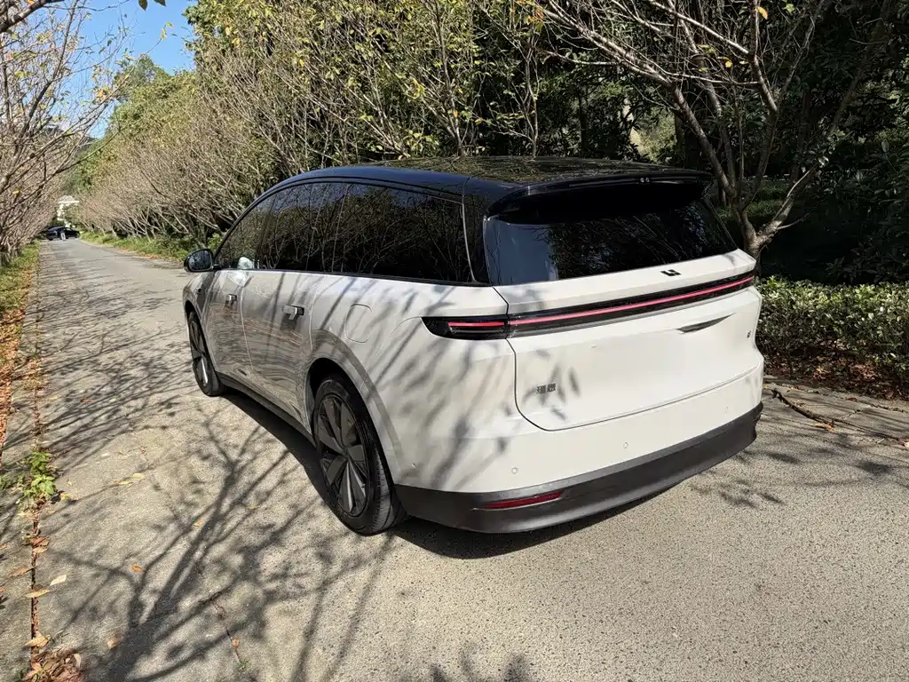Li Auto Li i8 — миниатюра 20