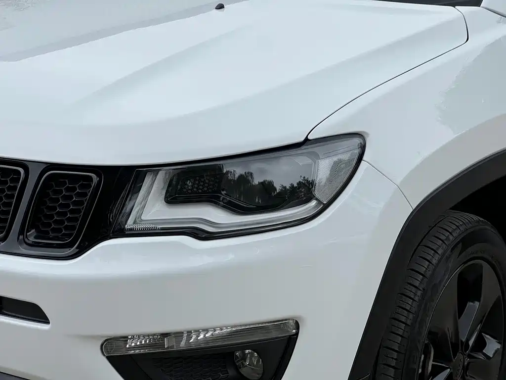 Jeep Compass — миниатюра 22