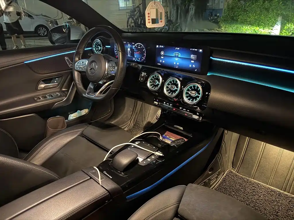 Mercedes-Benz A-Class — миниатюра 8