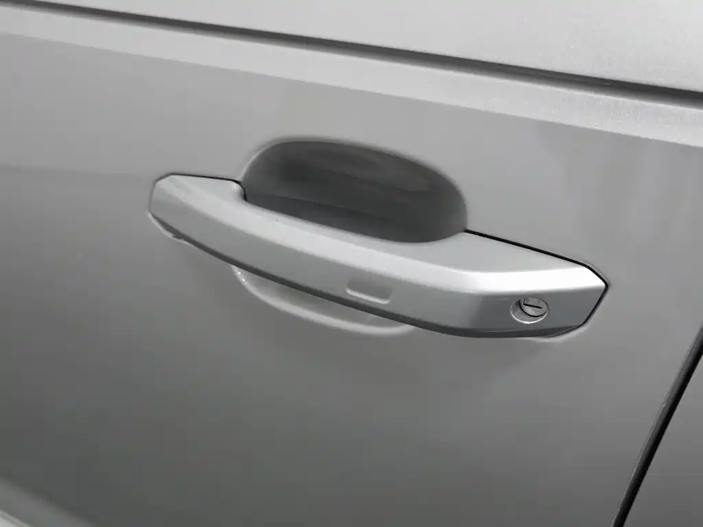 Audi A4L — миниатюра 18