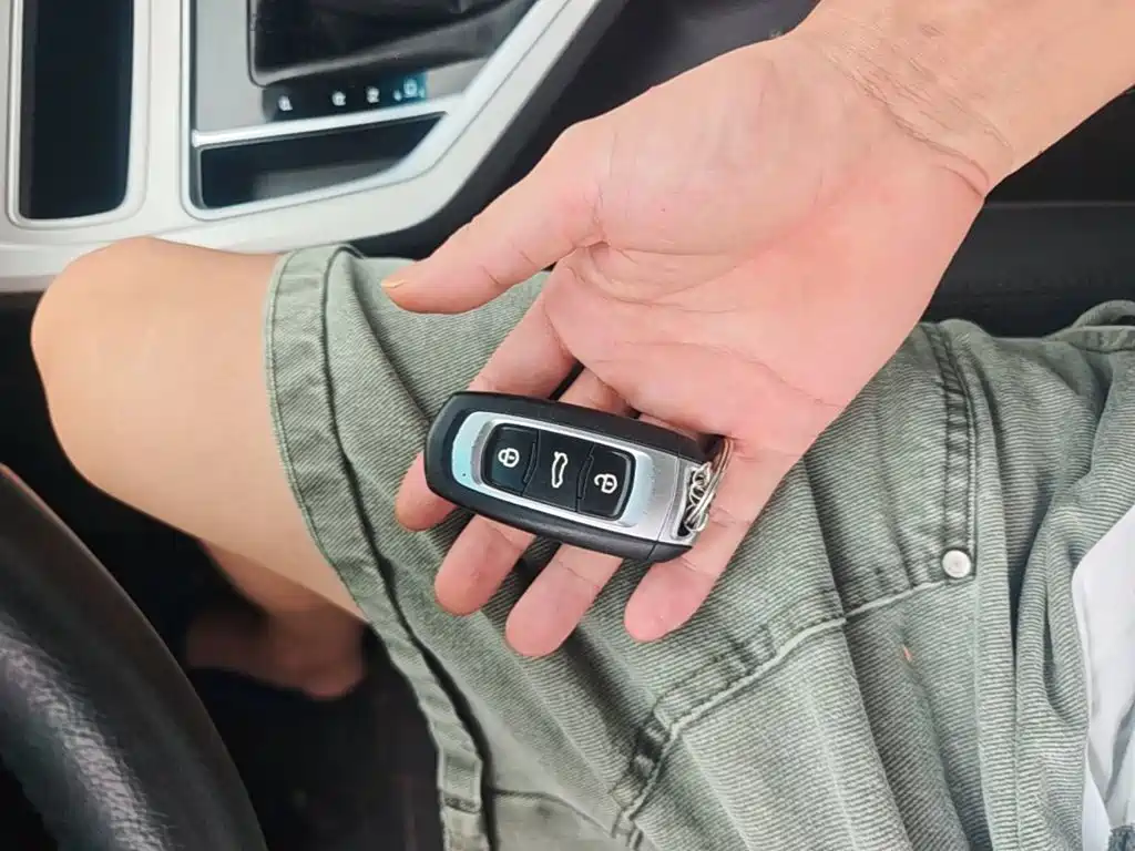 Geely Vision — миниатюра 9