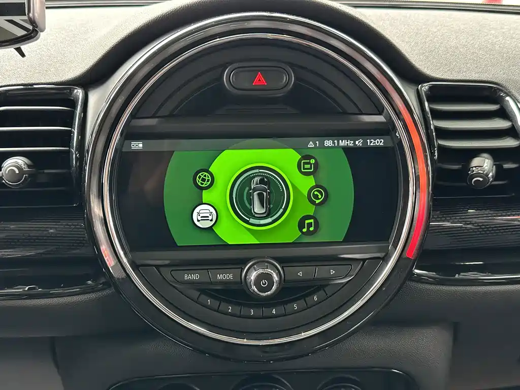 MINI Mini Clubman — миниатюра 11