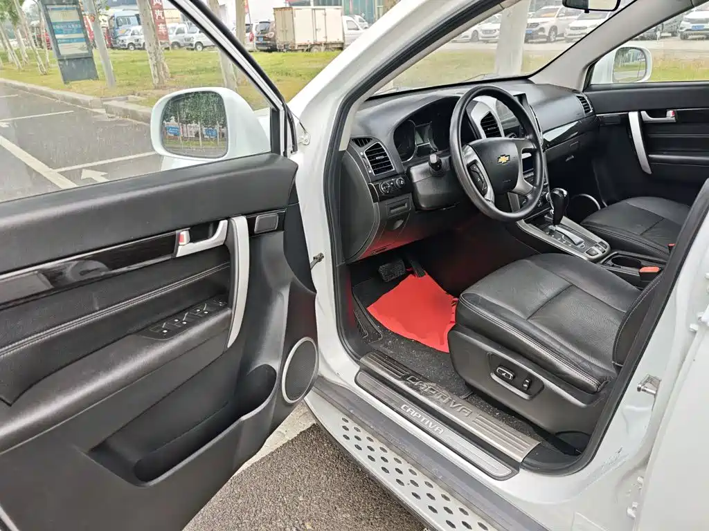 Chevrolet Captiva — миниатюра 16