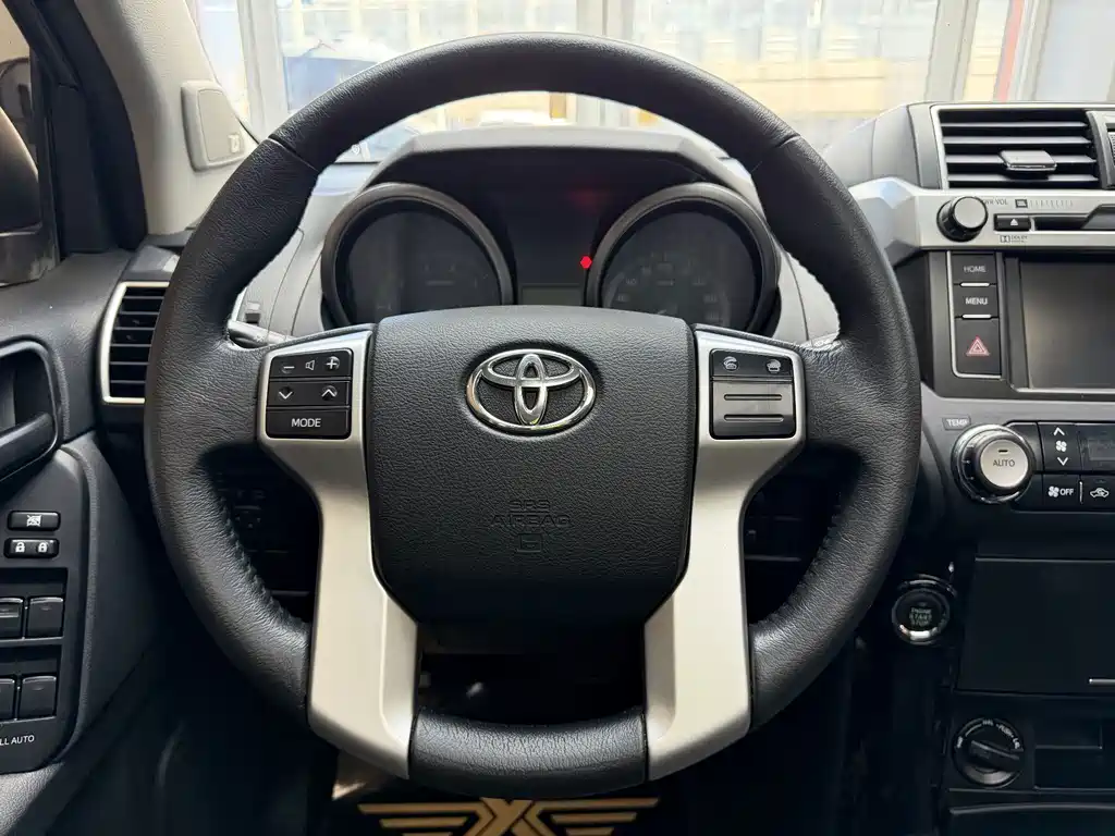 Toyota Prado — миниатюра 7