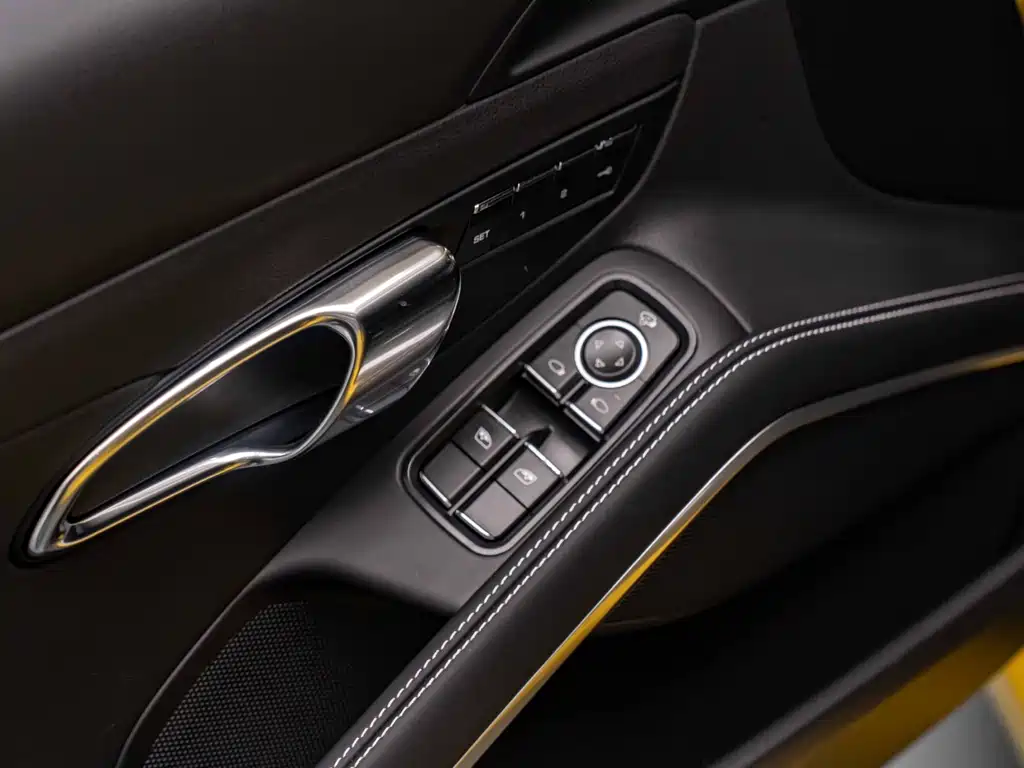 Porsche 911 — миниатюра 14