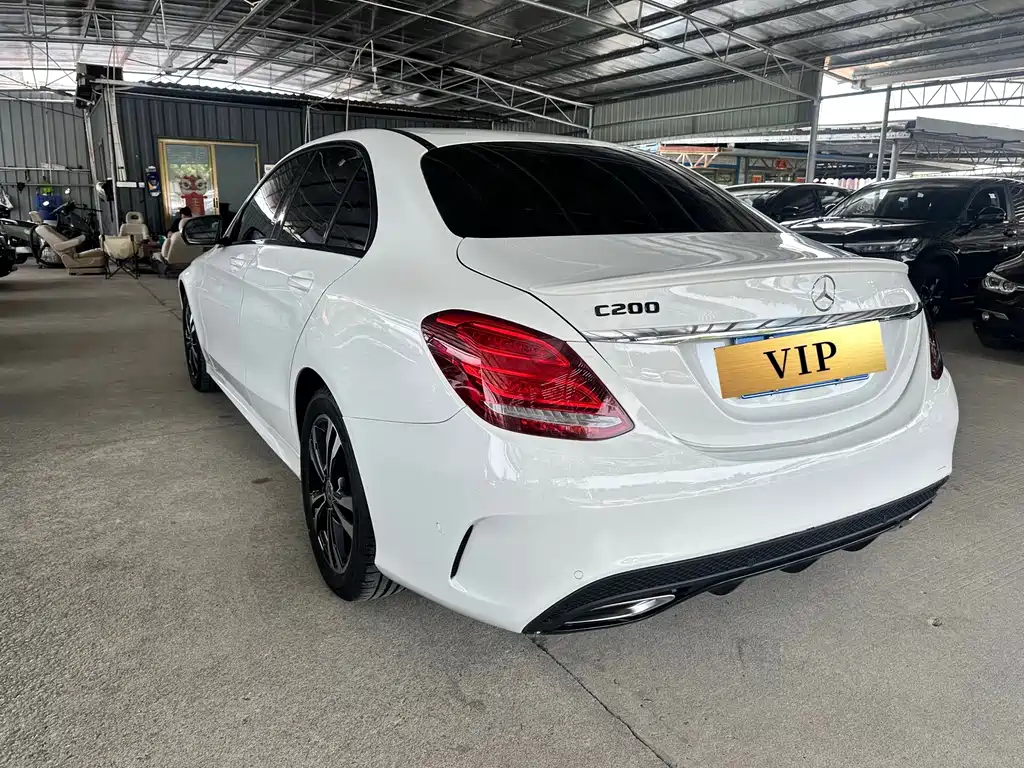 Mercedes-Benz C-Class — миниатюра 5