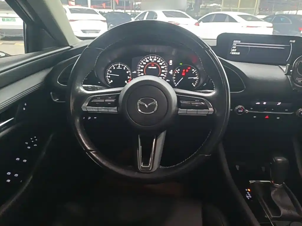 Mazda 3 Axela — миниатюра 11