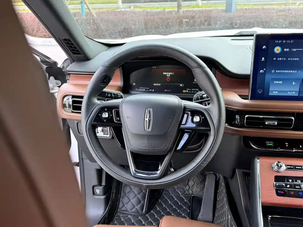 Lincoln Aviator — миниатюра 19