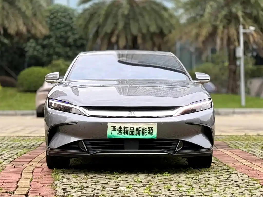 BYD Han — миниатюра 2