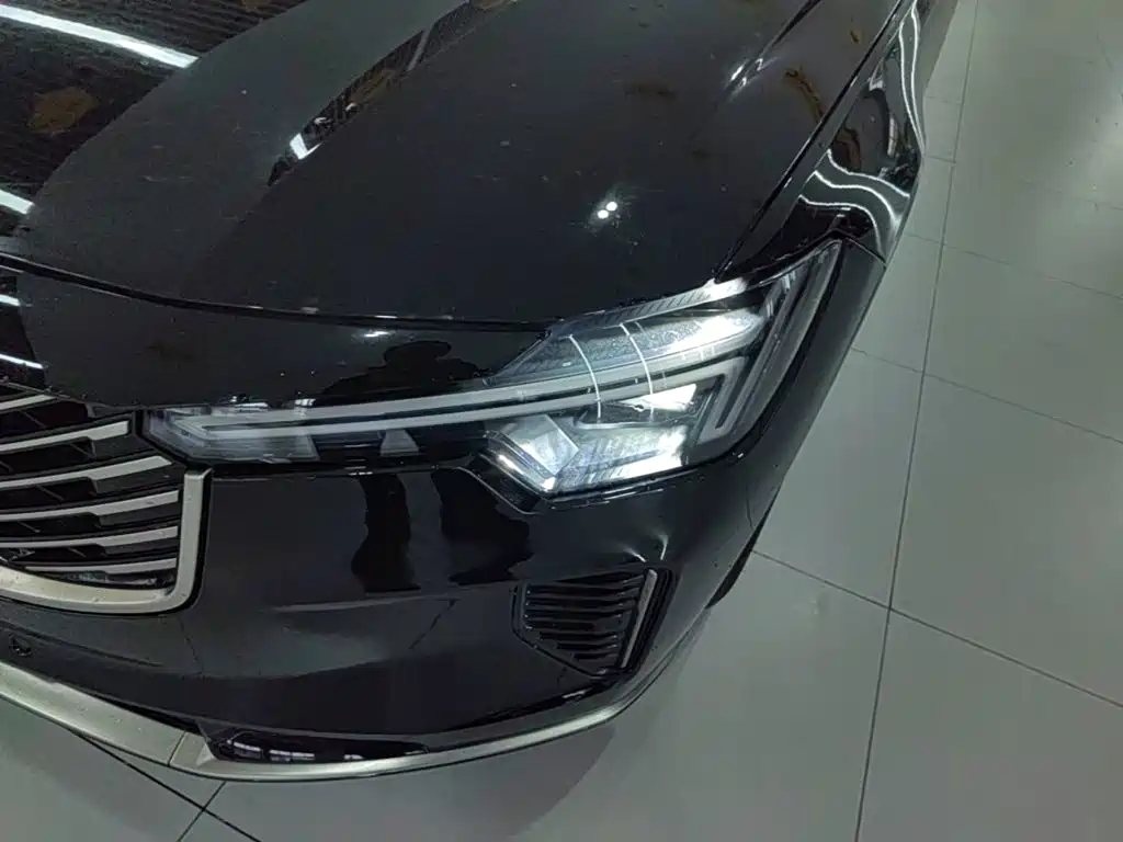 Volvo S90 — миниатюра 24