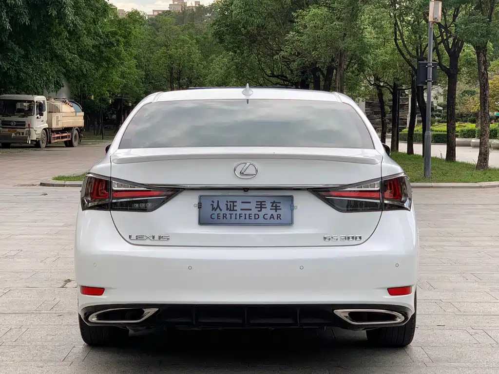 Lexus GS — миниатюра 15