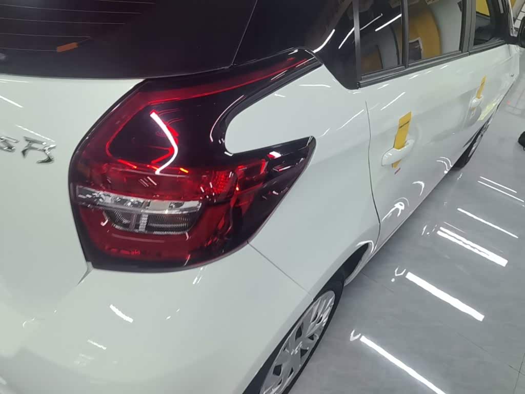 Toyota Vios FS 1.5 л 2021 г. Белый, пробег 31100 км