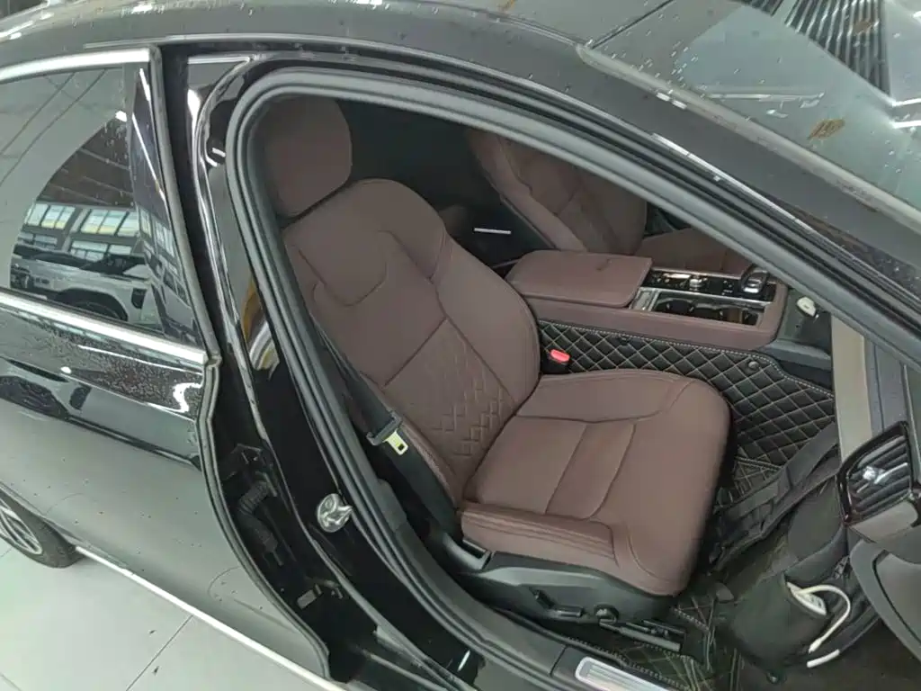 Volvo S90 — миниатюра 25
