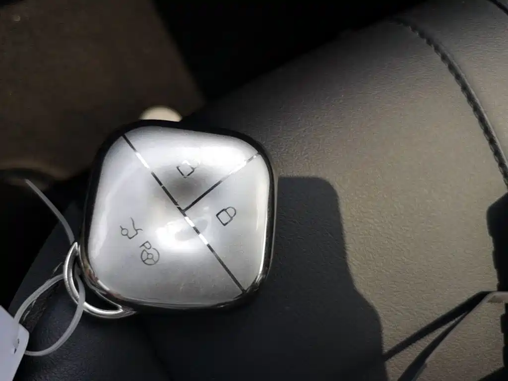 Baojun Yueye — миниатюра 9