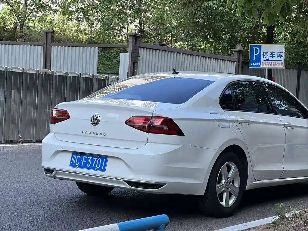 Volkswagen Lamando — миниатюра 5