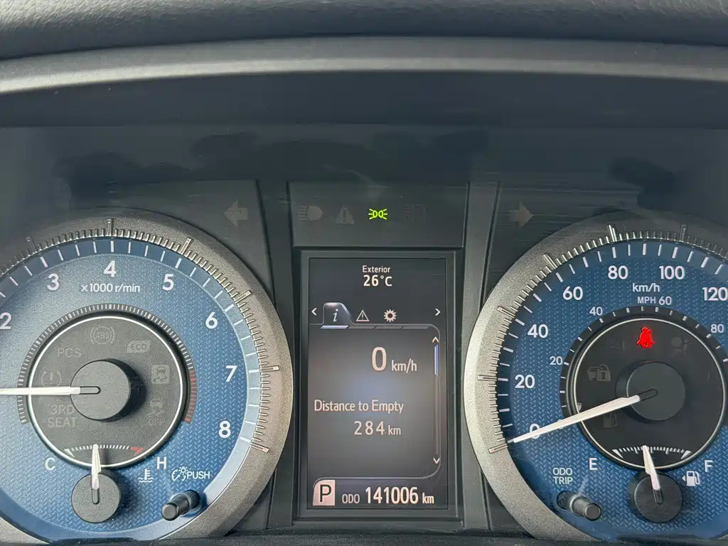 Toyota Sienna — миниатюра 13