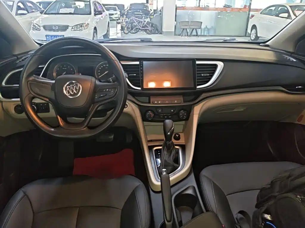 Buick Excelle — миниатюра 10