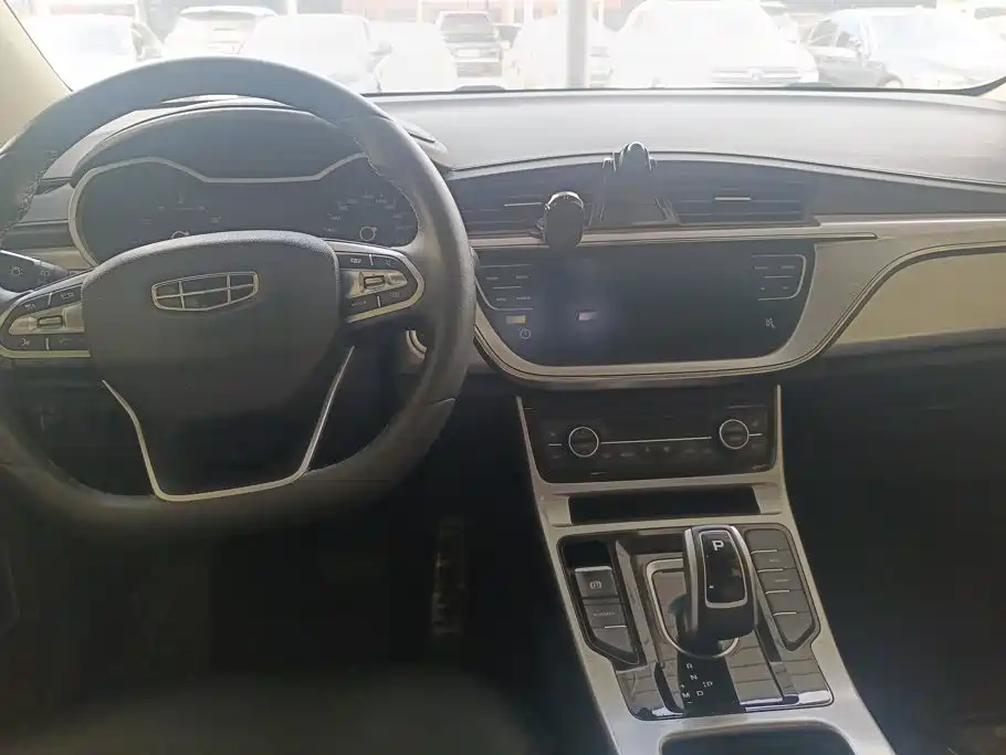Geely Emgrand GS — миниатюра 12