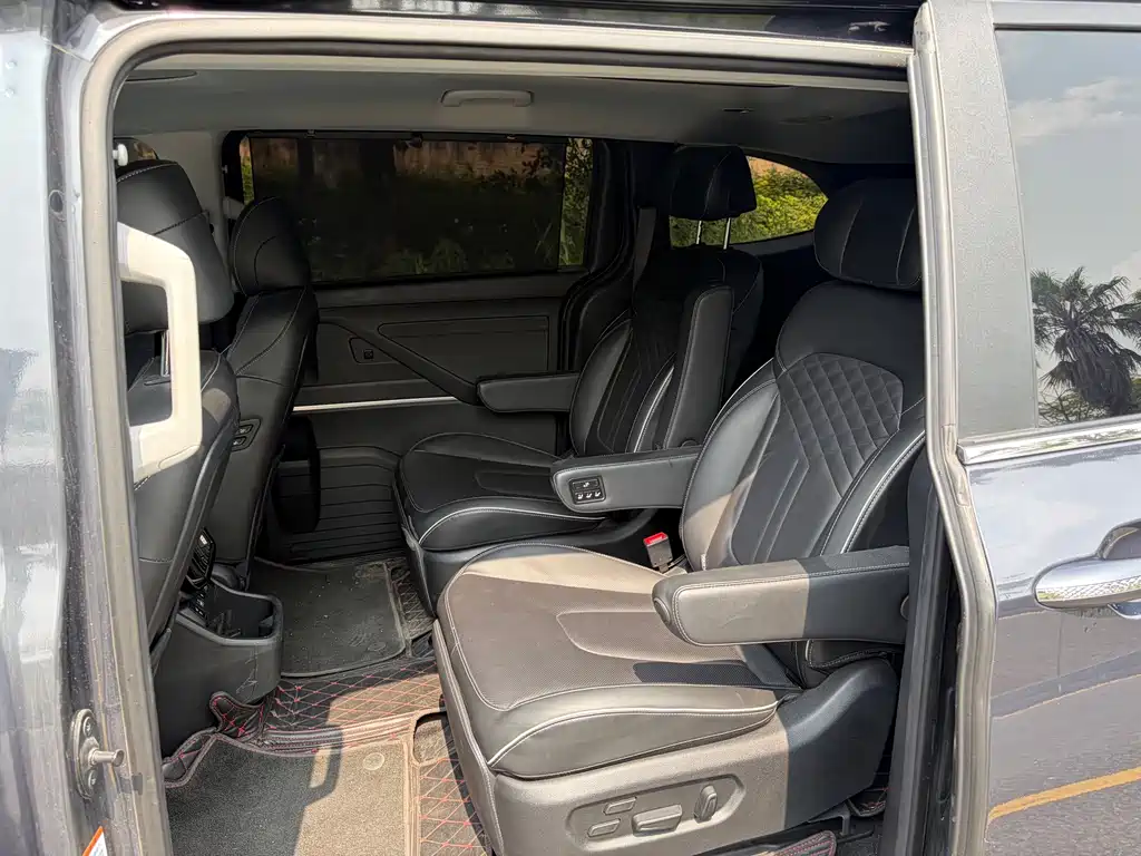 Hyundai Custo — миниатюра 11