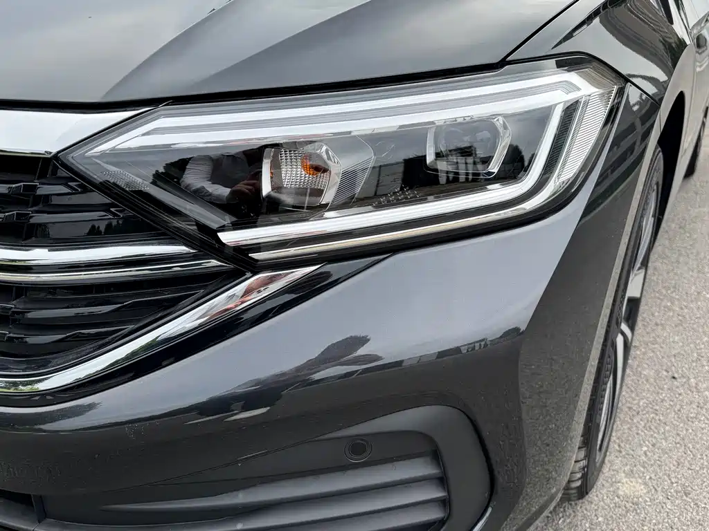 Volkswagen Sagitar — миниатюра 4