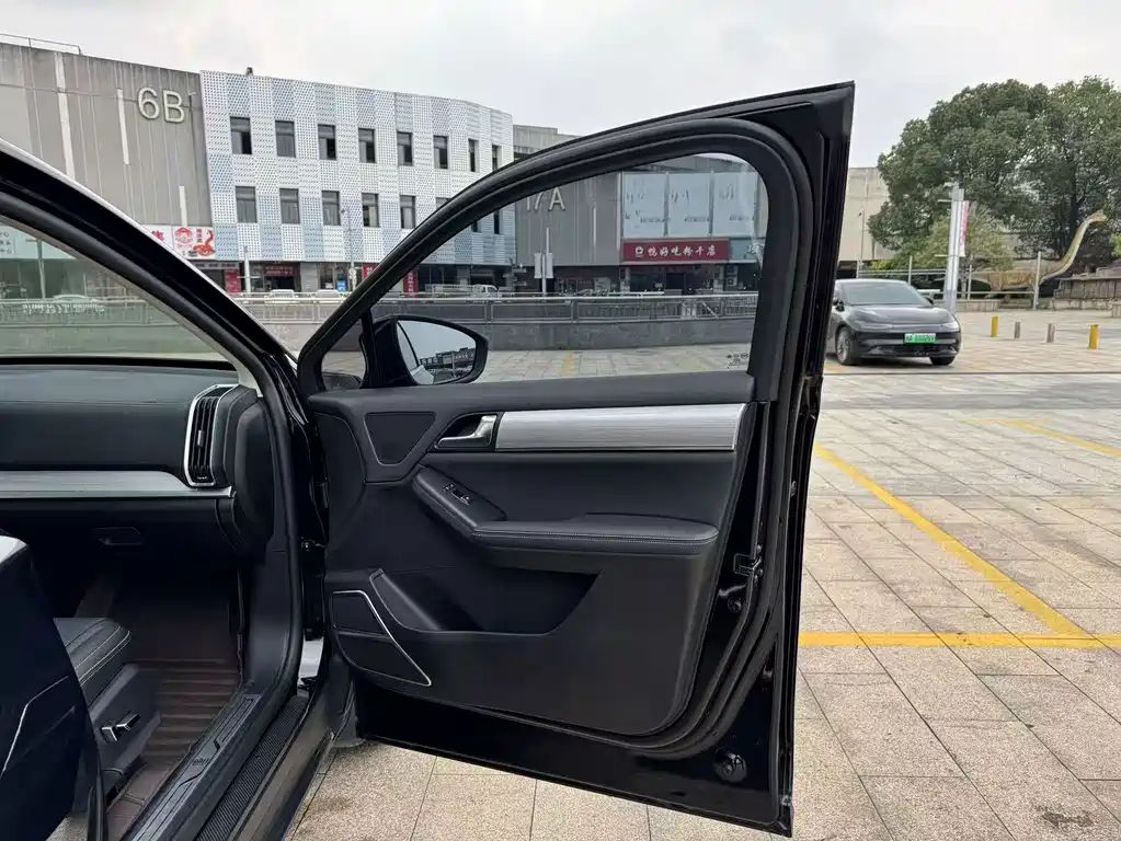 BYD Tang — миниатюра 30