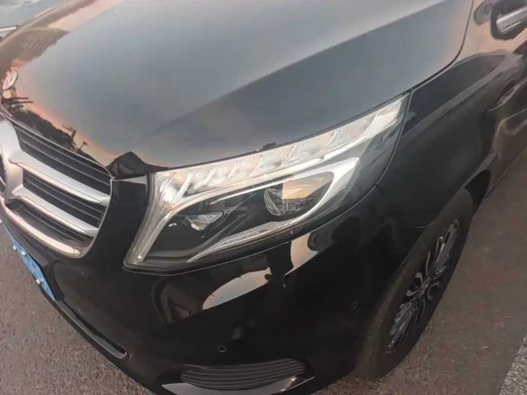 Mercedes-Benz V-Class — миниатюра 24