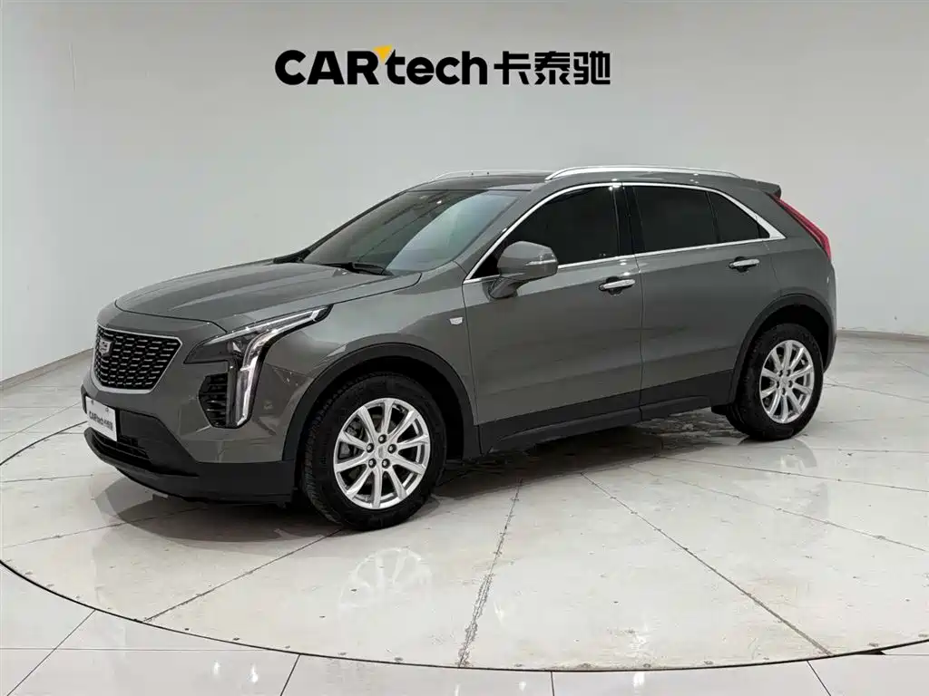 CADILLAC XT4