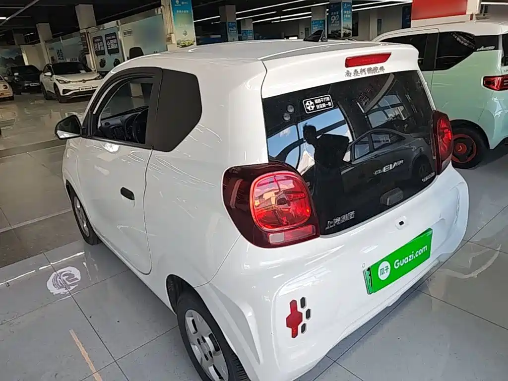 Roewe Clever — миниатюра 5