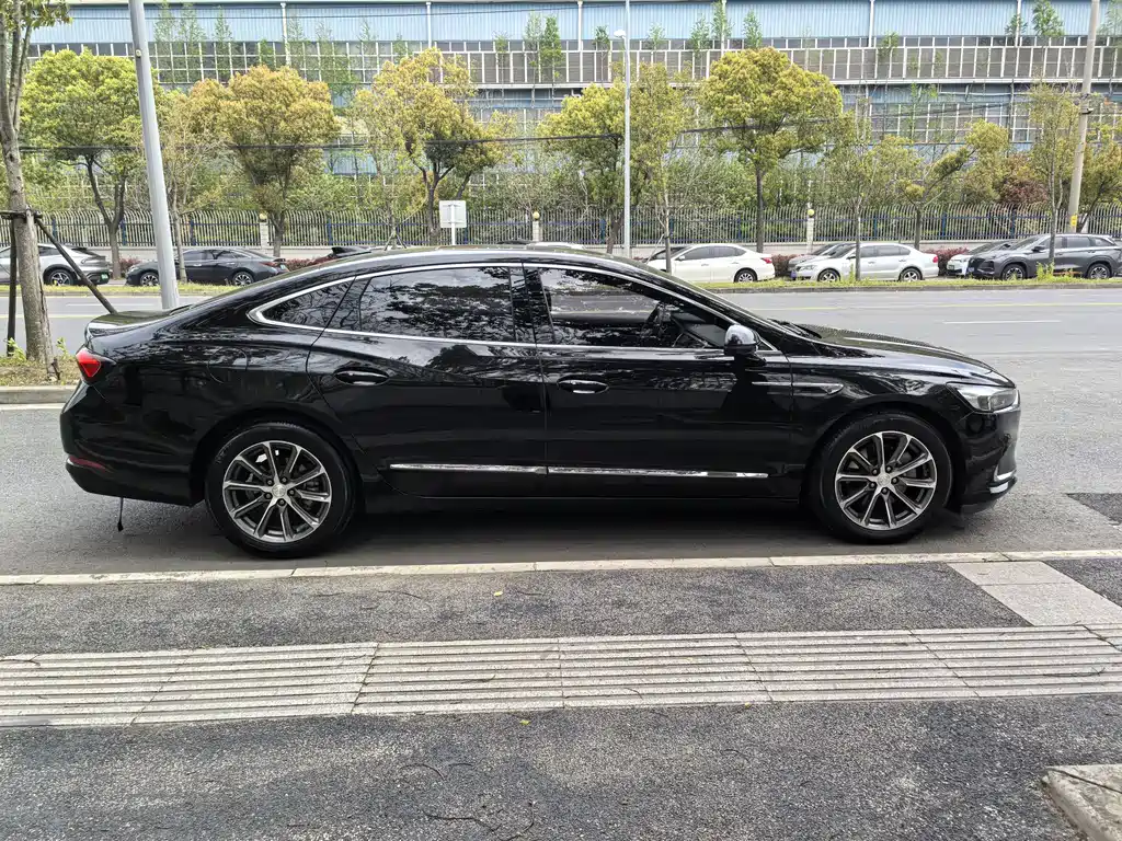 Buick LaCrosse 2022 652T Luxury