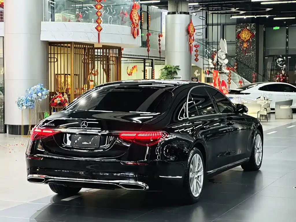 Mercedes-Benz S-Class — миниатюра 9