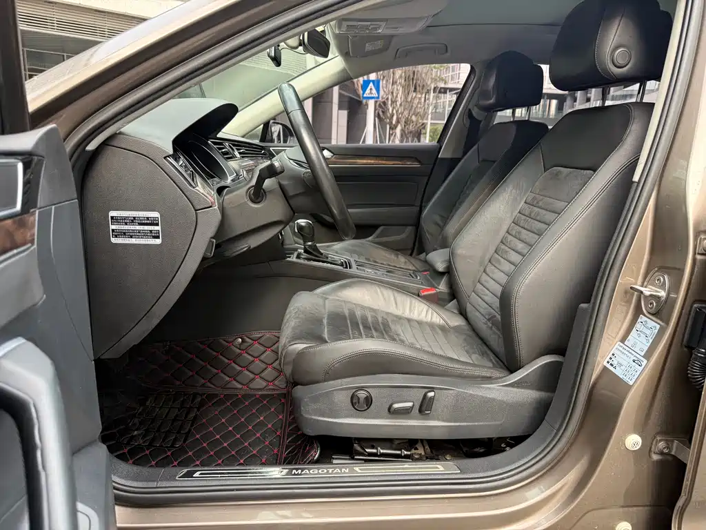 Volkswagen Magotan 2017 330TSI DSG Luxury