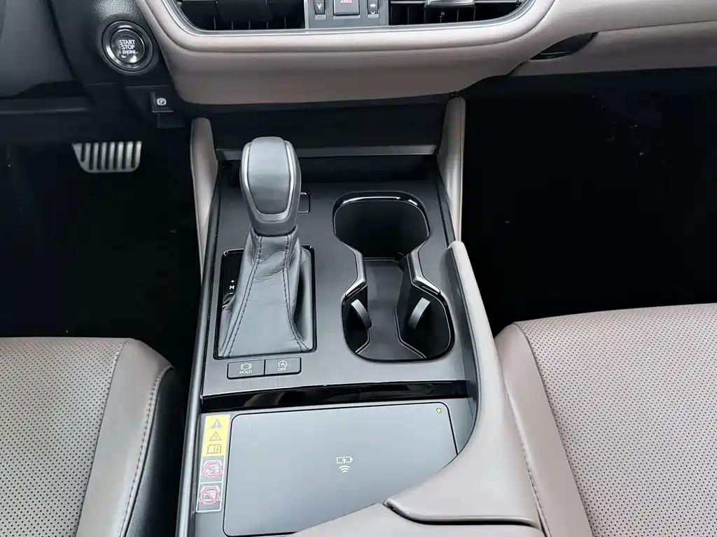 Lexus ES — миниатюра 15