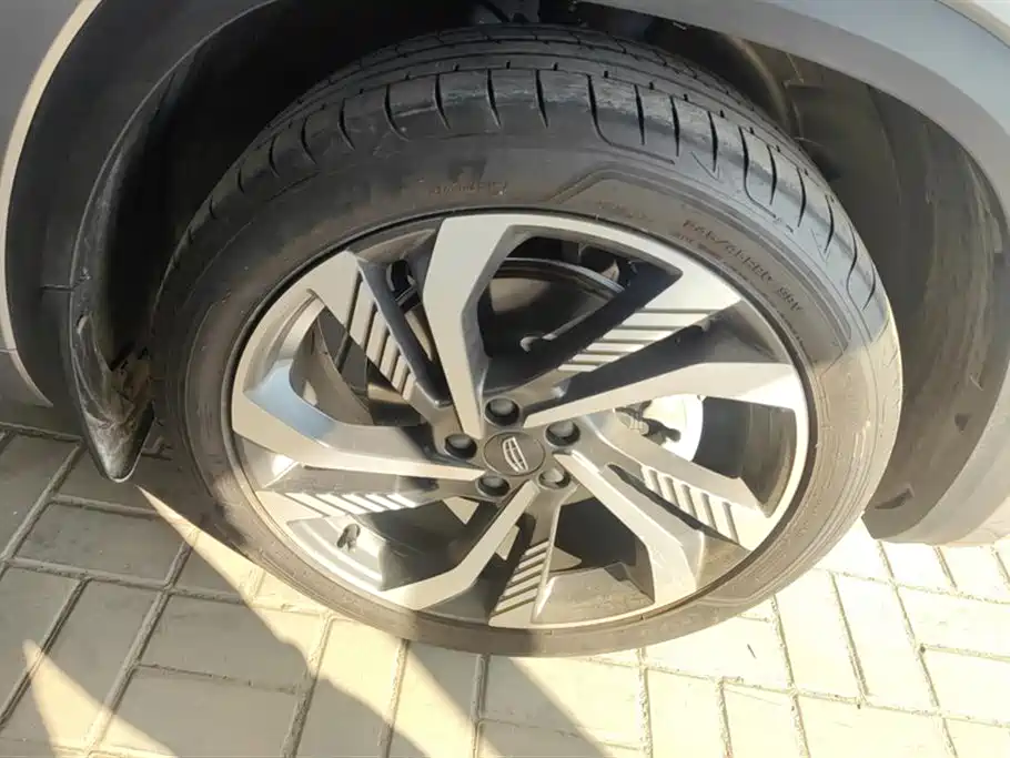 GEELY AUTOMOBILE XINGYUE L